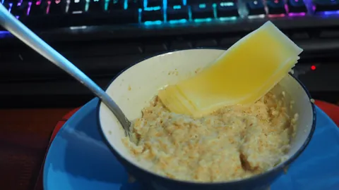 Havregryn gir mye karbohydrat, men også mye fiber.