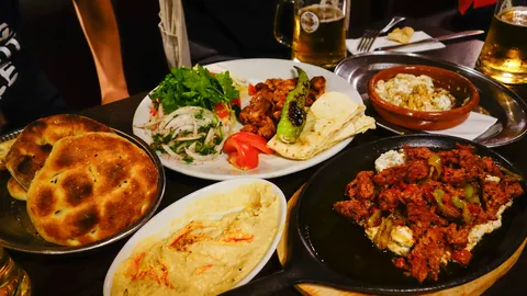 Mezze gjør det enklere å styre porsjonen enn én stor tallerken.